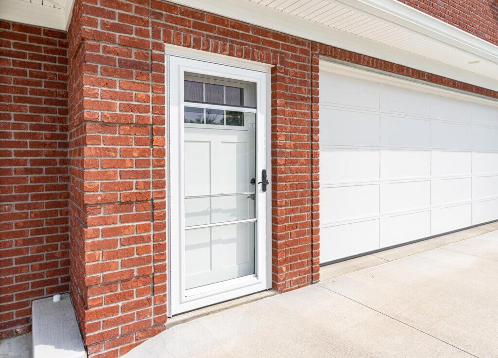 spectrum storm door